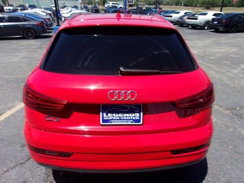Used 2018 Audi Q3 2.0T Premium w/ Convenience Package FWD image 5