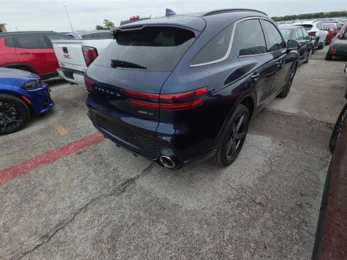 Used 2024 Genesis GV70 3.5T Sport w/ Sport Advanced Package AWD/4WD image 2