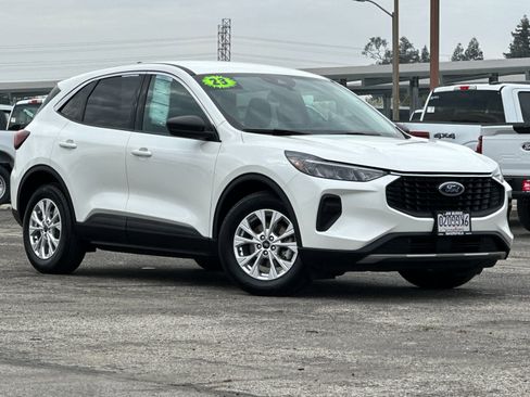 Certified 2023 Ford Escape Active image 2