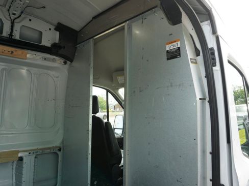 Used 2022 Ford Transit 350 148 High Roof AWD image 10