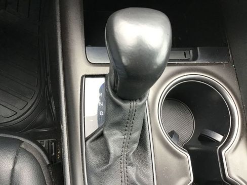 Used 2022 Toyota Camry SE image 15