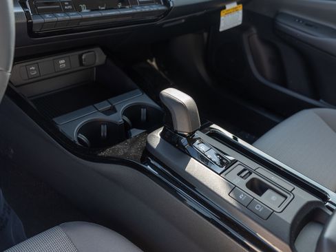 New 2026 Toyota Prius LE image 13