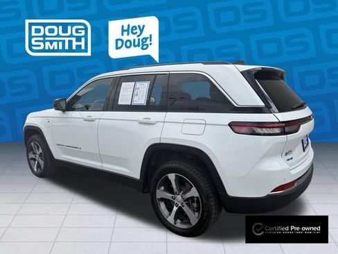 Used 2023 Jeep Grand Cherokee 4WD 4xe image 3