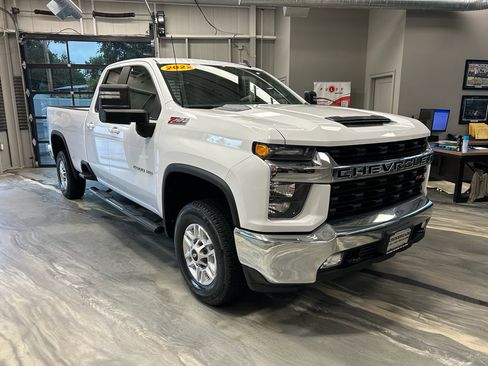 Used 2022 Chevrolet Silverado 2500 LT w/ Convenience Package AWD/4WD image 1