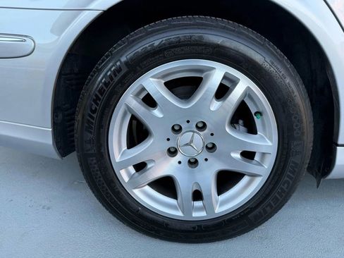 Used 2005 Mercedes-Benz E 320 Sedan image 12