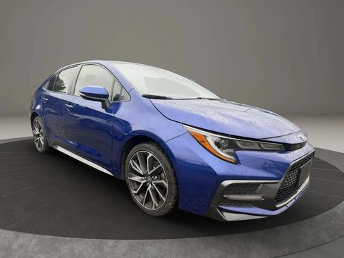 Used 2020 Toyota Corolla SE FWD image 3