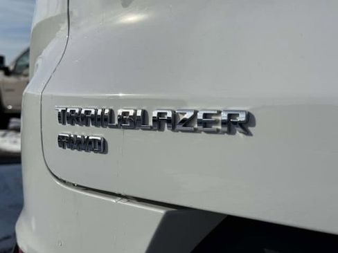 Used 2025 Chevrolet TrailBlazer LT image 7