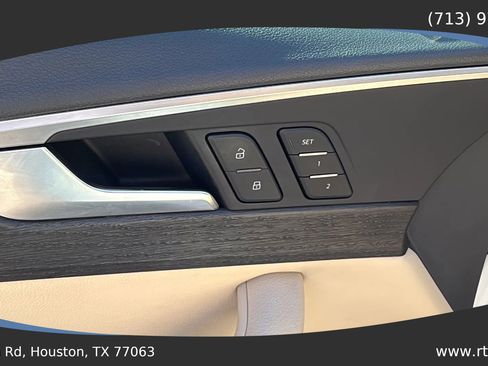 Used 2017 Audi A4 2.0T Premium w/ Convenience Package image 22