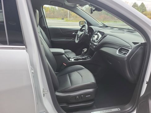 Used 2022 Chevrolet Equinox Premier image 41