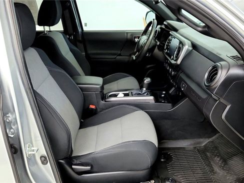 Certified 2023 Toyota Tacoma 4x4 Double Cab image 39