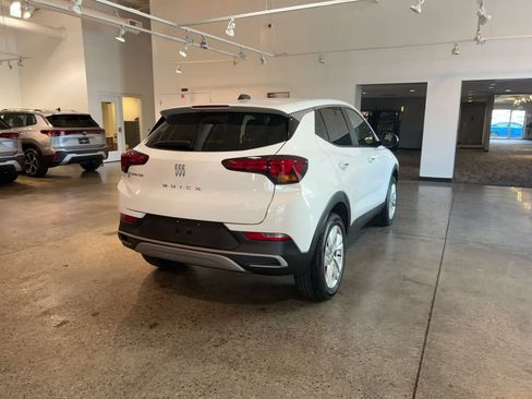 Used 2025 Buick Encore GX Preferred AWD/4WD image 13