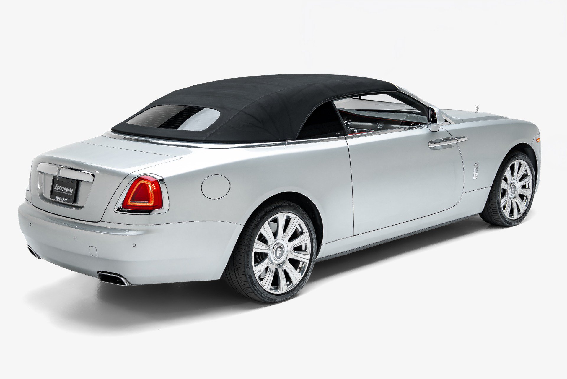 Used 2016 Rolls-Royce Dawn RWD image 22