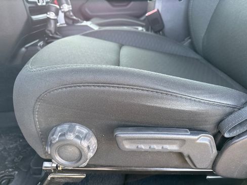 Used 2020 Jeep Gladiator Sport w/ Quick Order Package 24S image 14