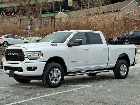 Used 2024 RAM 2500 Big Horn w/ Sport Appearance Package image 5
