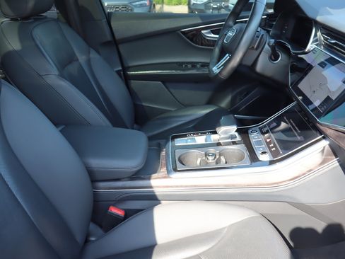 Used 2022 Audi Q7 3.0T Prestige AWD/4WD image 13