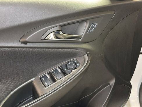 Used 2025 Chevrolet Malibu LT image 21