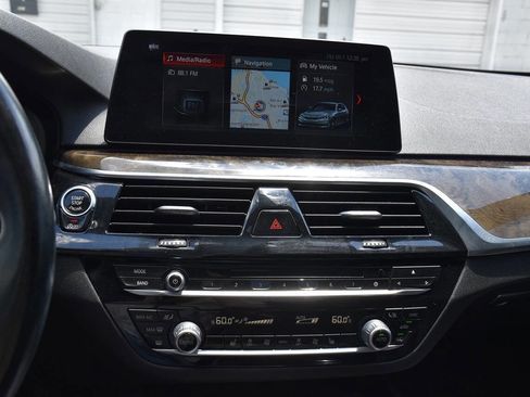 Used 2017 BMW 530i xDrive w/ Premium Package AWD/4WD image 24