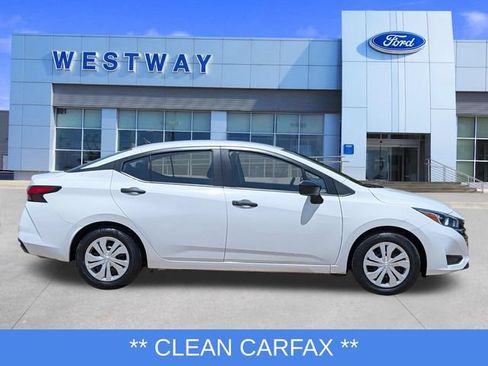 Used 2023 Nissan Versa S FWD image 2