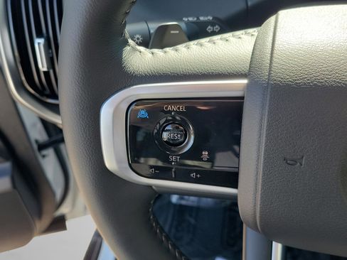 New 2026 Nissan Armada SV image 27