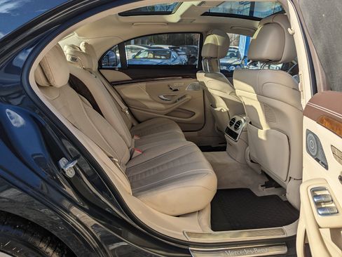 Used 2017 Mercedes-Benz S 550 4MATIC Sedan image 37