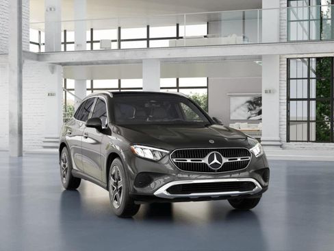 Used 2026 Mercedes-Benz GLC 300 4MATIC image 8
