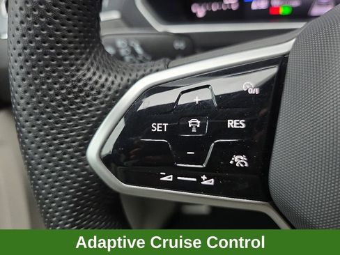 Used 2024 Volkswagen Tiguan SE R-Line AWD/4WD image 21