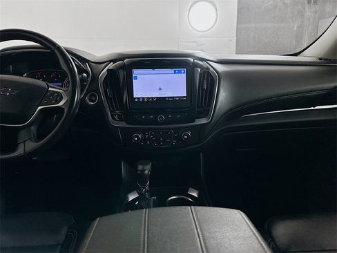Used 2021 Chevrolet Traverse RS image 23