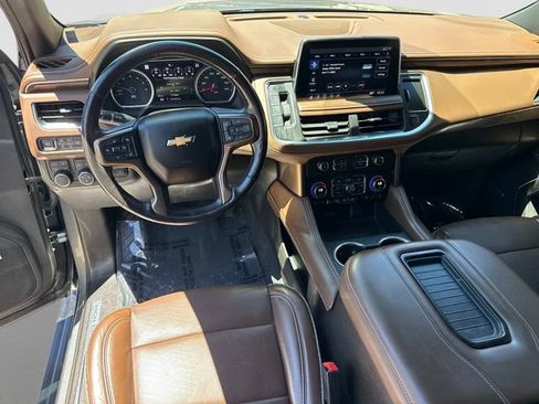Used 2021 Chevrolet Suburban High Country w/ Premium Package AWD/4WD image 16