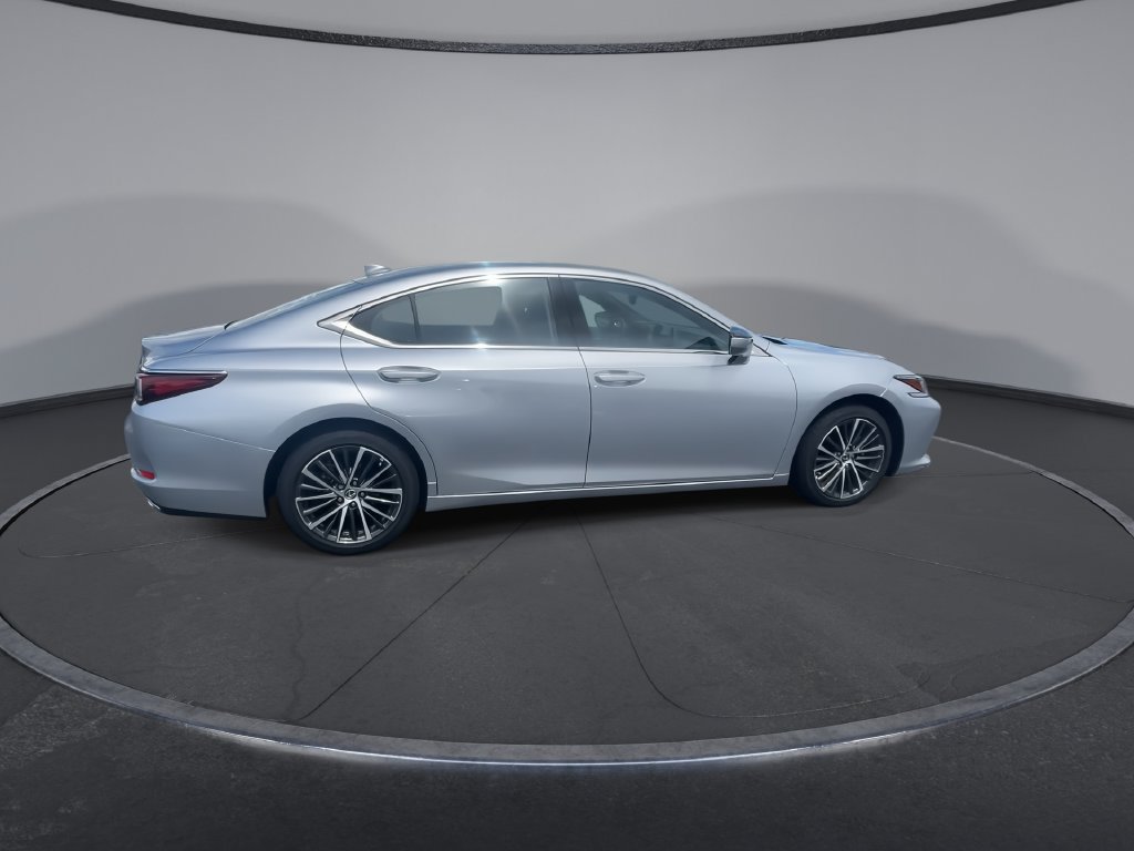 Used 2025 Lexus ES 350 w/ Premium Package FWD image 9