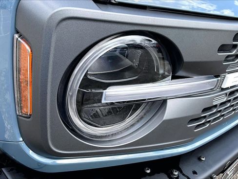 Used 2023 Ford Bronco Badlands image 27