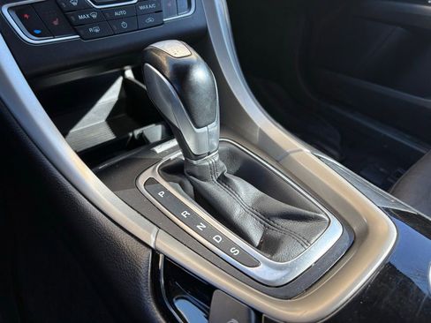 Used 2016 Ford Fusion SE w/ Equipment Group 202A image 30