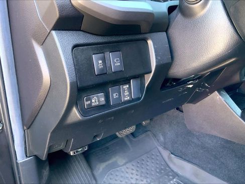 Used 2022 Toyota Tacoma TRD Off-Road w/ TRD Premium Off Road Package image 33