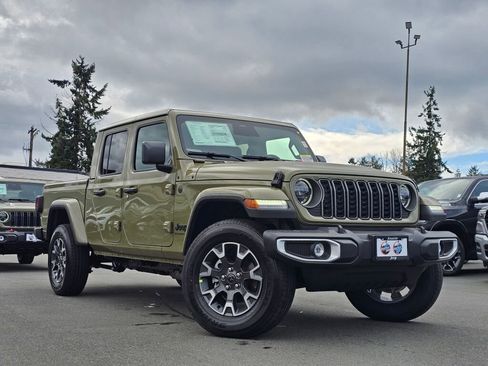 New 2026 Jeep Gladiator Sahara image 3