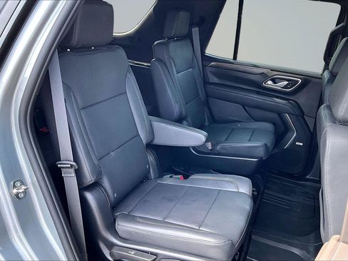 Used 2023 Chevrolet Tahoe Z71 w/ Luxury Package AWD/4WD image 28