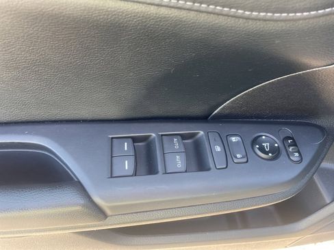 Used 2021 Honda Civic Sport Touring image 11