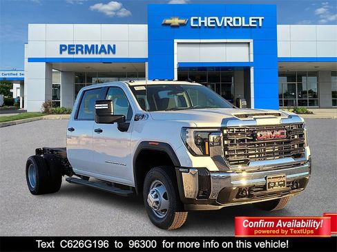 New 2026 GMC Sierra 3500 Pro w/ Convenience Package image 1