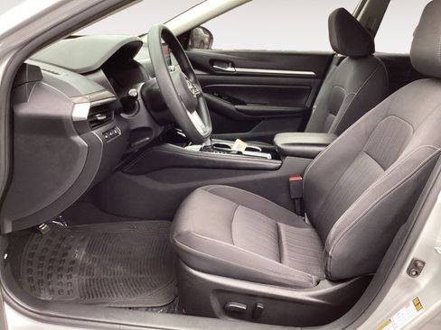 Used 2023 Nissan Altima 2.5 SV image 25