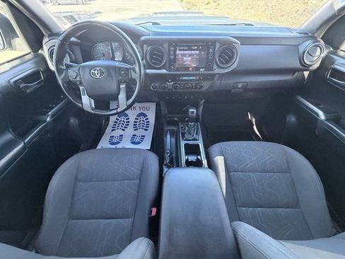 Used 2017 Toyota Tacoma TRD Off-Road image 27