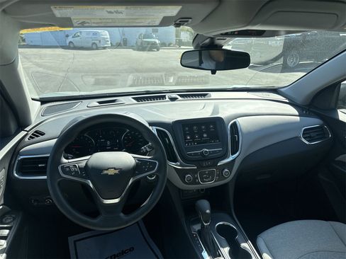 Used 2023 Chevrolet Equinox LS w/ LS Convenience Package image 10