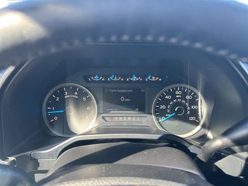 Used 2015 Ford F150 XLT w/ Equipment Group 302A Luxury image 22