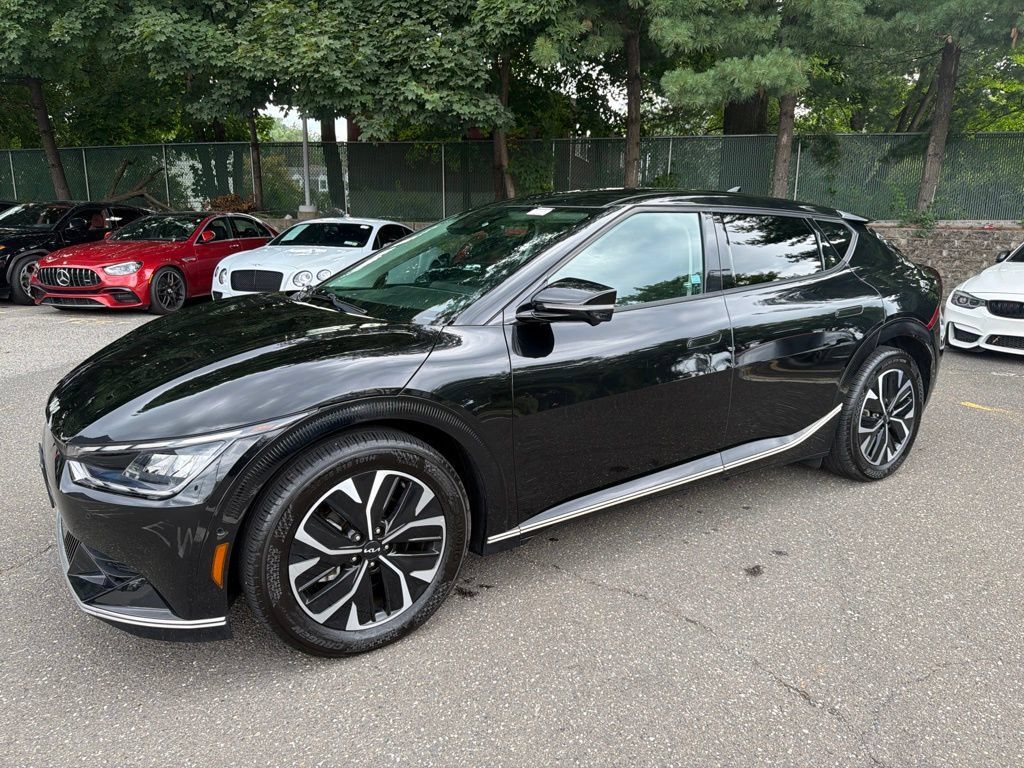 Used 2023 Kia EV6 Wind w/ Wind Technology Package AWD/4WD image 8