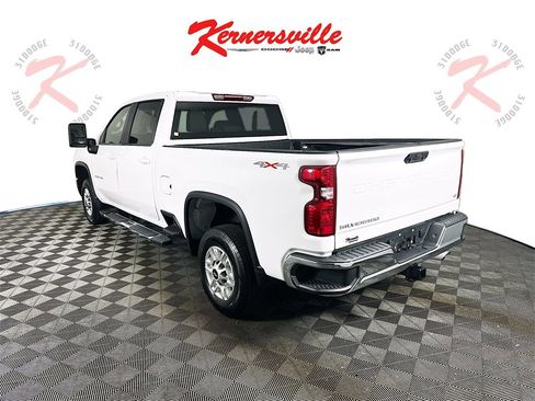 Used 2024 Chevrolet Silverado 2500 LT image 5