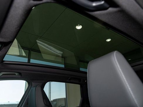 Used 2025 BMW X3 xDrive30i w/ Premium Package image 21