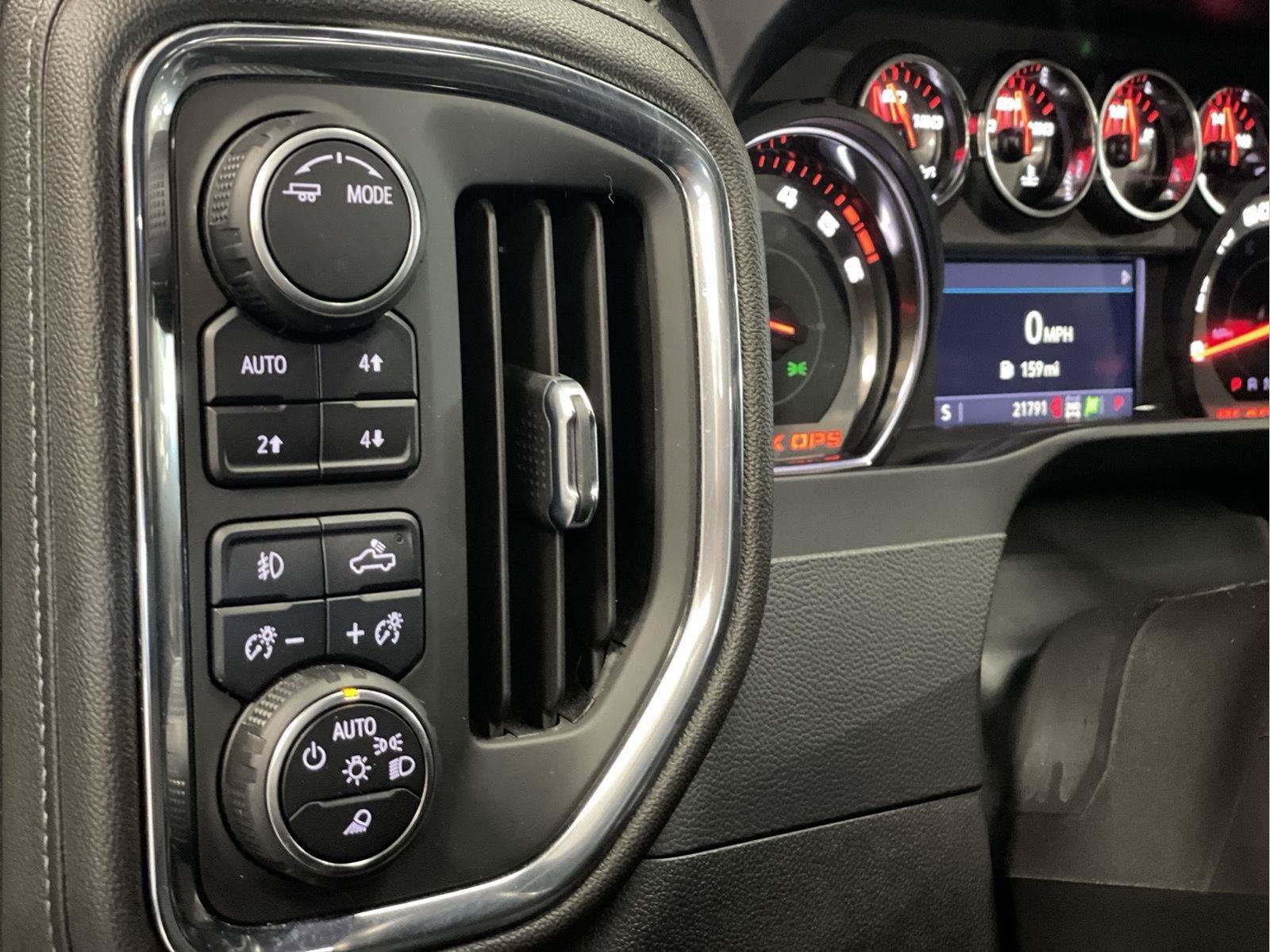 Used 2022 Chevrolet Silverado 1500 RST w/ Safety Package AWD/4WD image 35