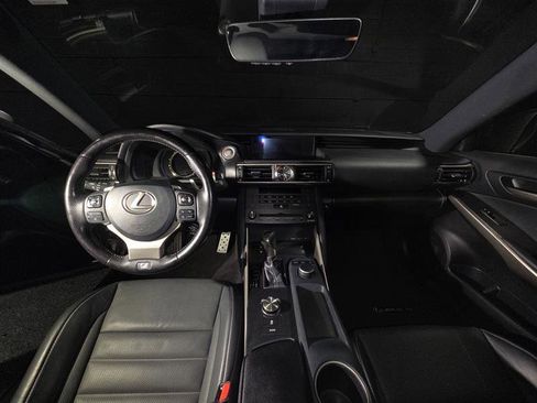 Used 2020 Lexus IS 300 F Sport image 10