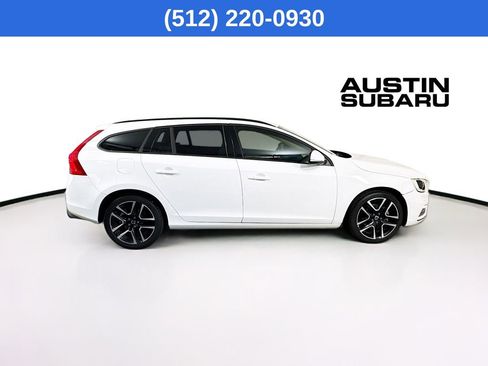 Used 2018 Volvo V60 T5 Dynamic w/ Vision Package image 9