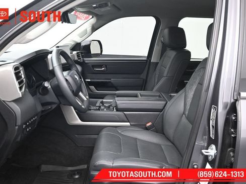 Used 2023 Toyota Tundra Limited AWD/4WD image 9