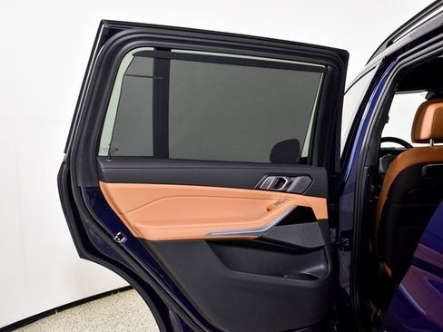 Used 2023 BMW X7 xDrive40i w/ M Sport Package image 41