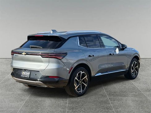 Used 2024 Chevrolet Equinox EV LT image 10