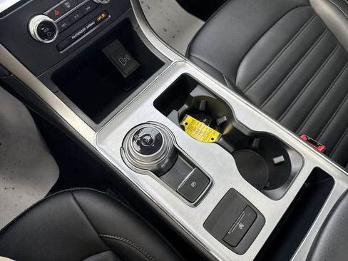 Used 2022 Ford Edge SEL image 22